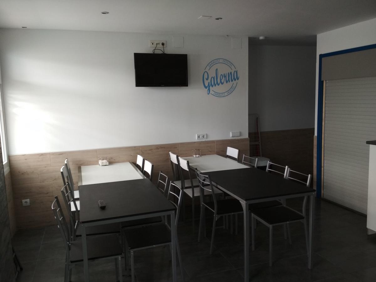 Galerna Zarautz Hostel Ngoại thất bức ảnh